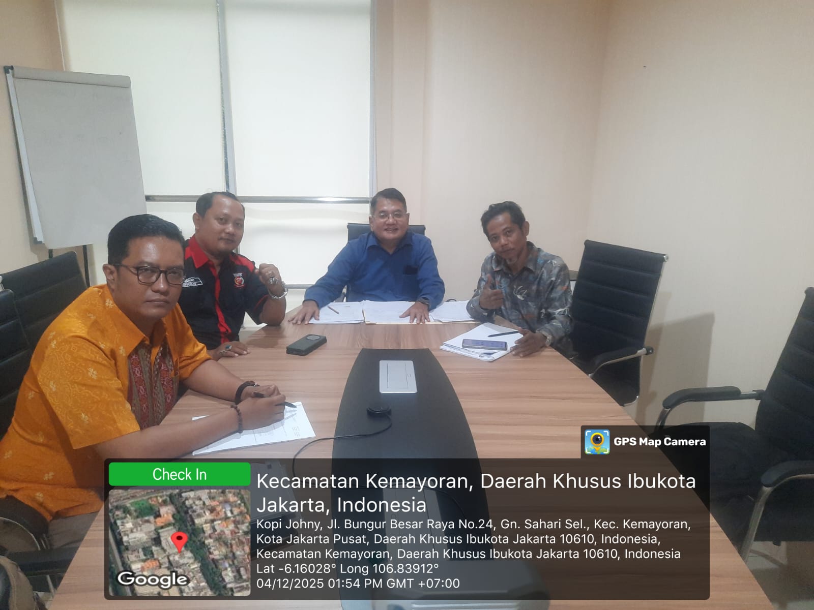 Tim pengacara dan advokat profesional Indonesia
